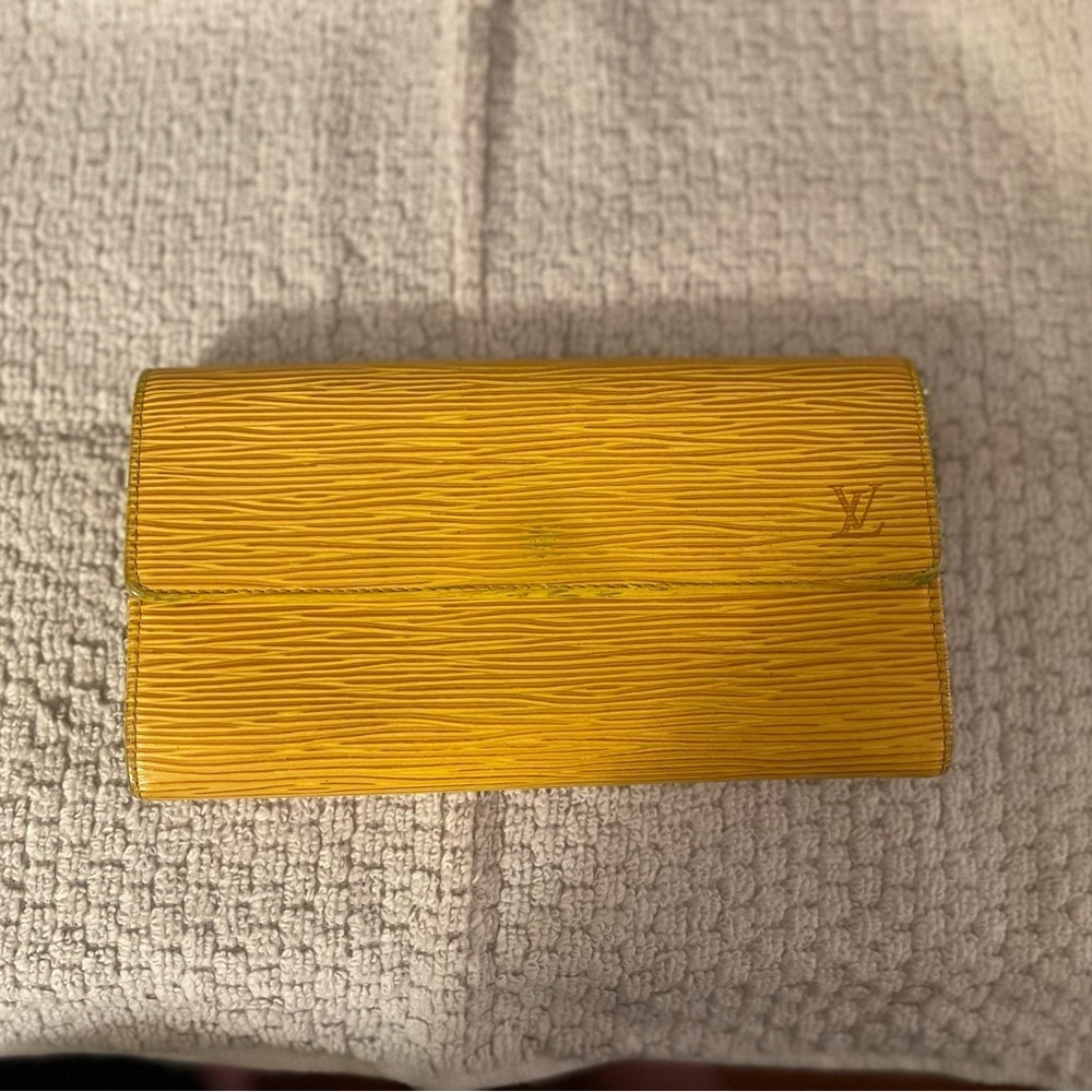 Louis Vuitton Epi Long Wallet